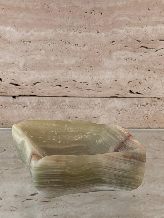 Onyx vessel